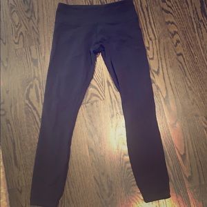 Lululemon black yoga pants